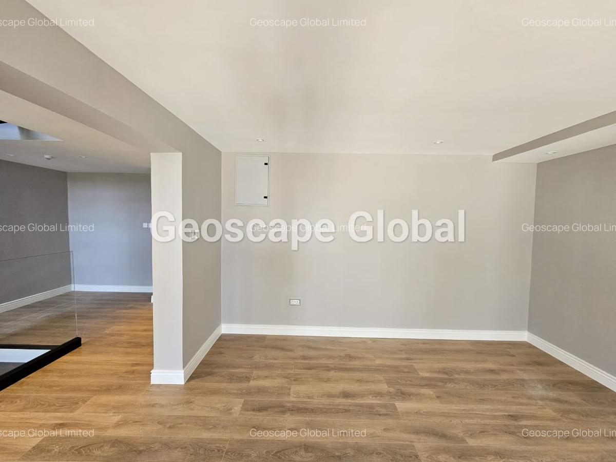 4 Bed Townhouse with En Suite in Runda - 10