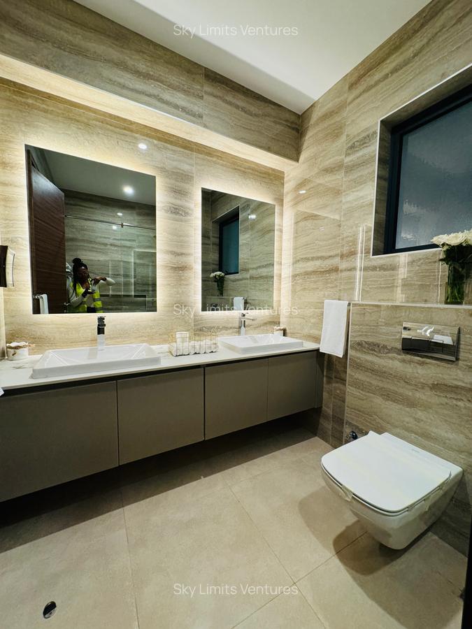 2 Bed Apartment with En Suite at Riverside Drive - 8