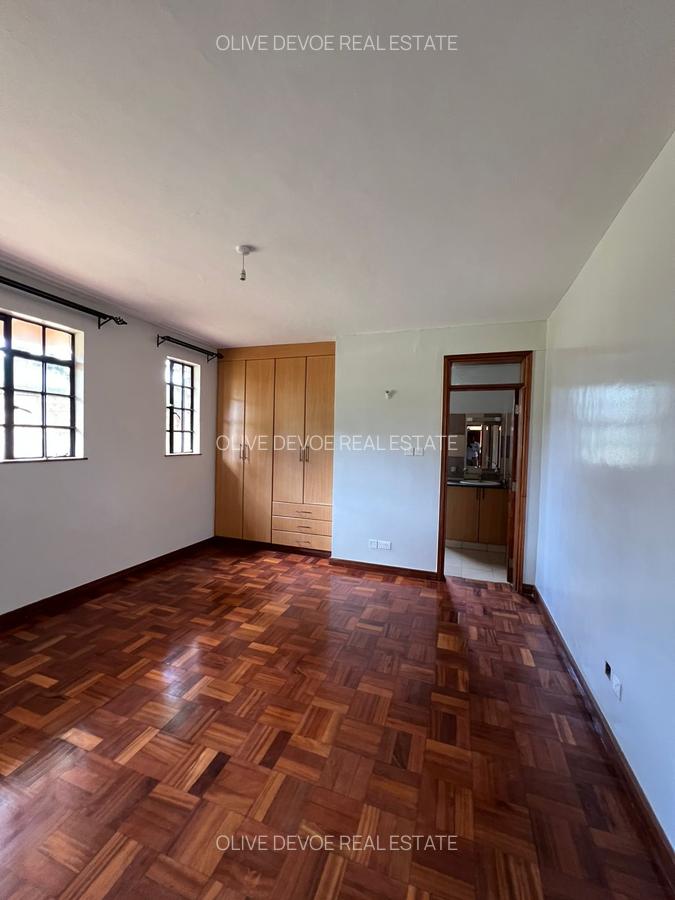 4 Bed Villa with En Suite in Runda - 6