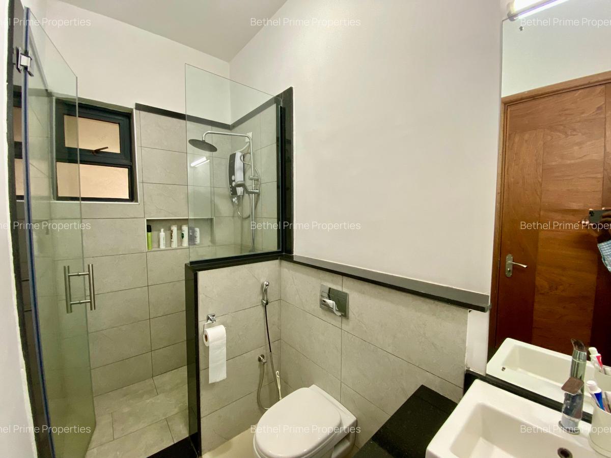 Serviced 2 Bed Apartment with Swimming Pool in Rhapta Road - 18