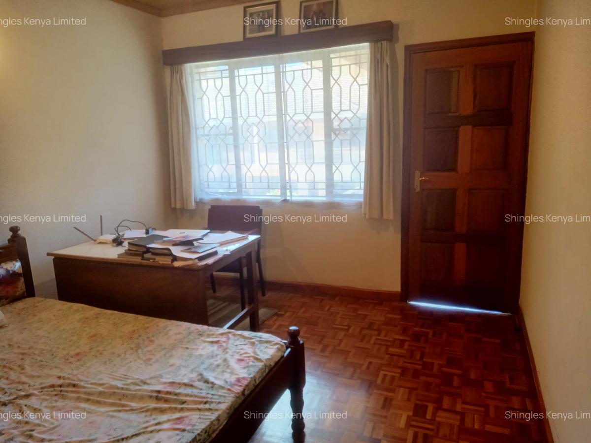 5 Bed Townhouse with En Suite at Masanduku Lane - 11