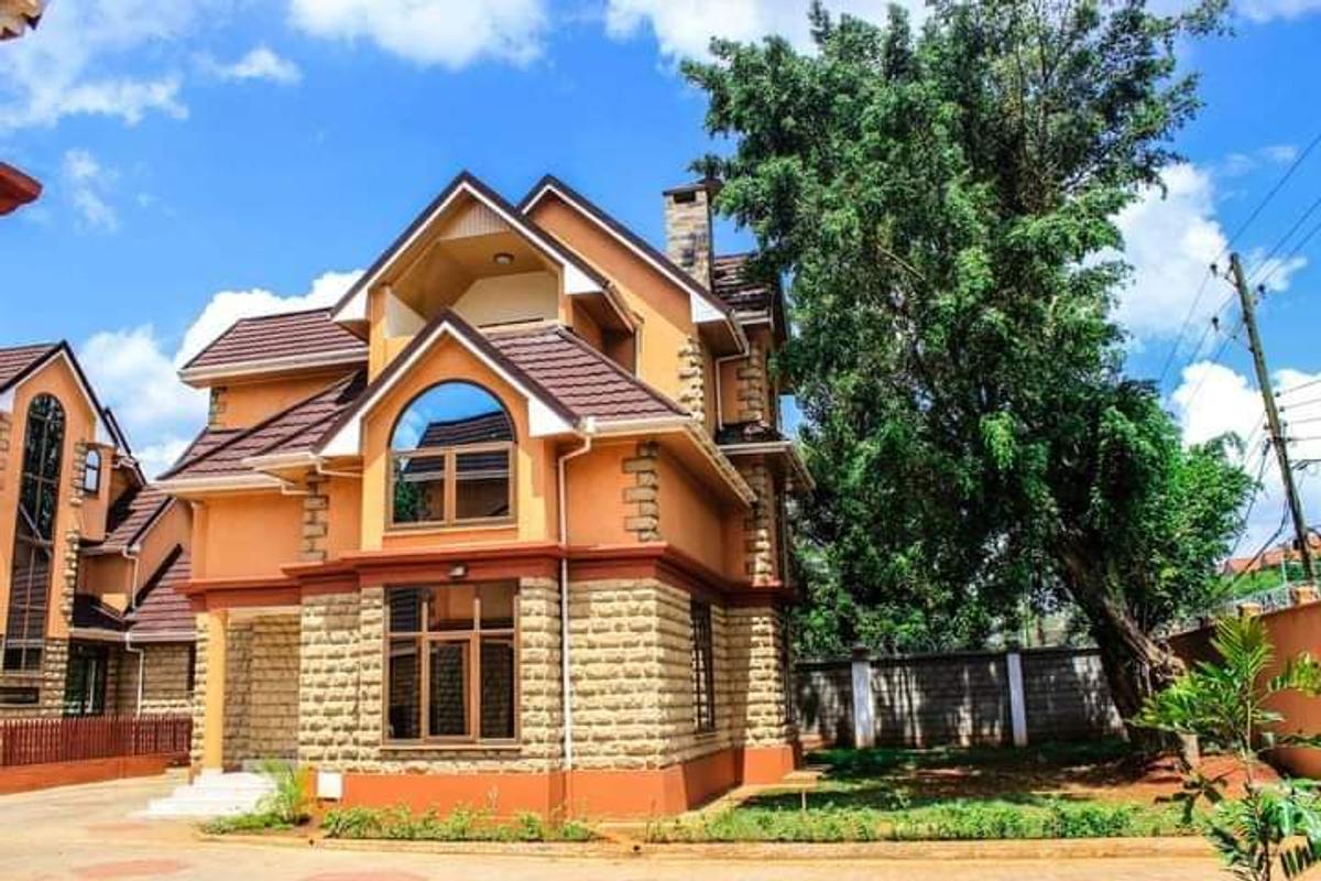 5 Bed Townhouse with En Suite at Lavington - 7