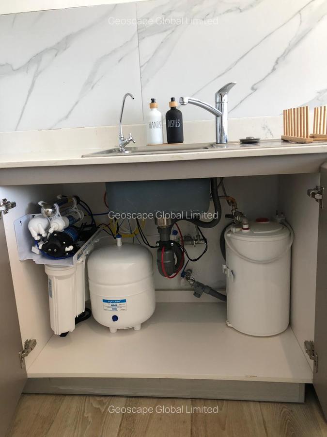 Furnished 2 Bed Apartment with En Suite in Rosslyn - 4