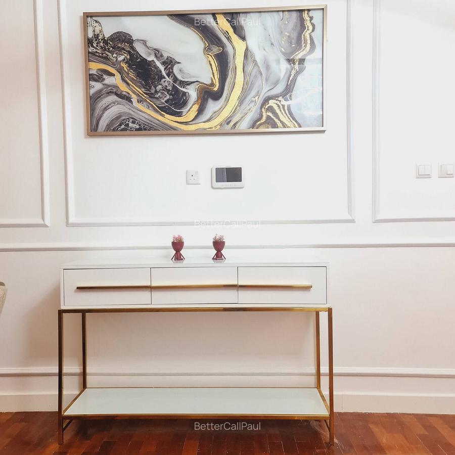 Serviced 2 Bed Apartment with En Suite at Kitale Lane - 4