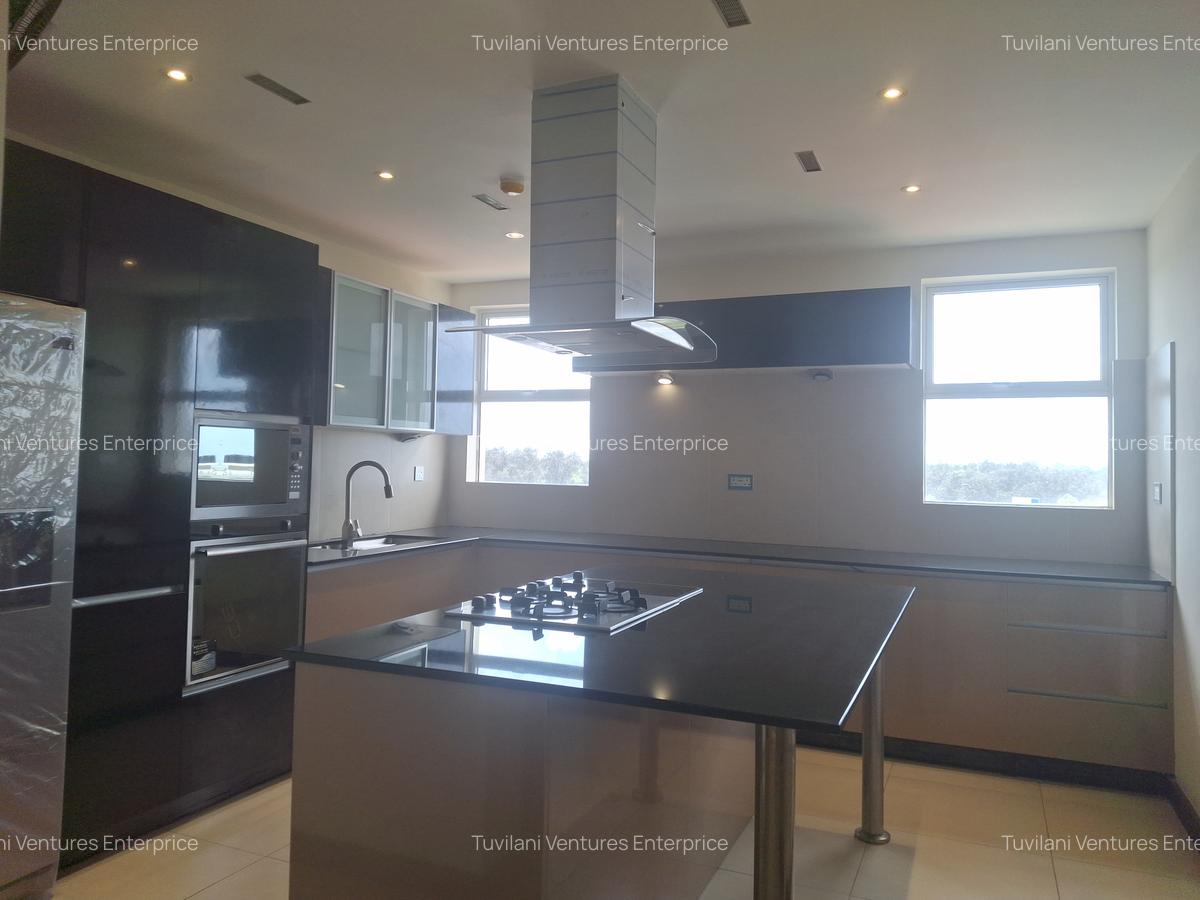 Serviced 2 Bed Apartment with En Suite at Nyali Mombasa - 10