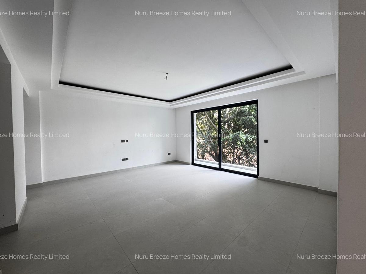 3 Bed Apartment with En Suite in Brookside - 16