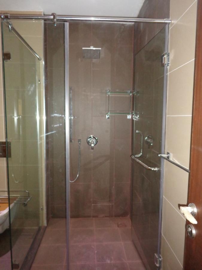 3 Bed Apartment with En Suite at Ar2084 - 8