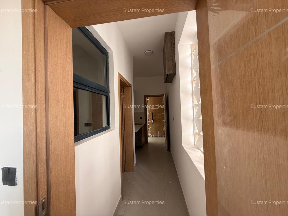 3 Bed Apartment with En Suite in Brookside - 15