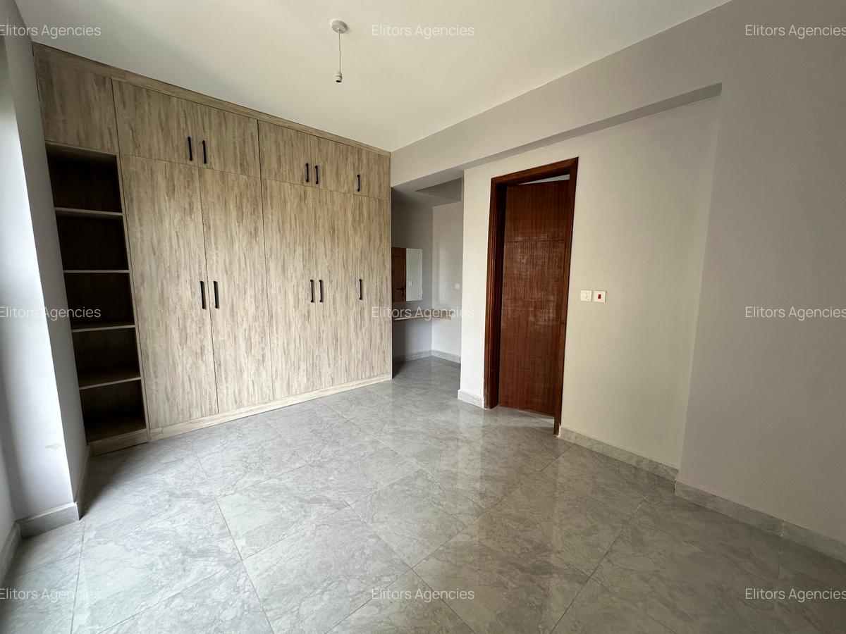 2 Bed Apartment with En Suite at School Lane - 12