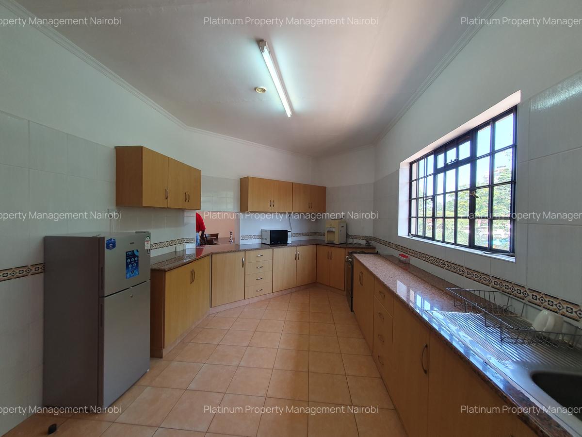 Serviced 3 Bed Apartment with En Suite in Spring Valley - 9