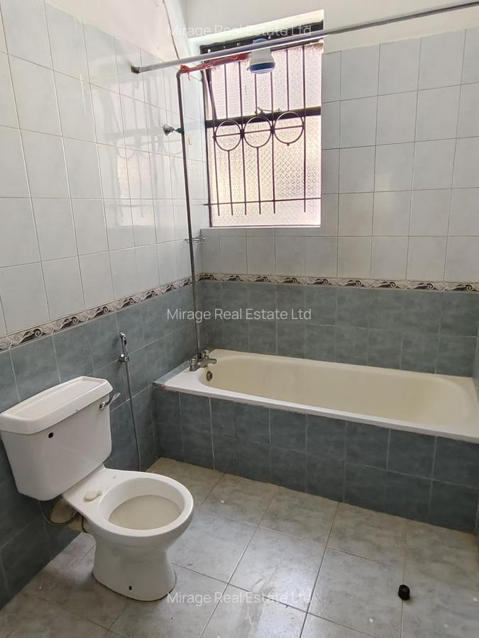 3 Bed Apartment with Swimming Pool in Kilimani - 16