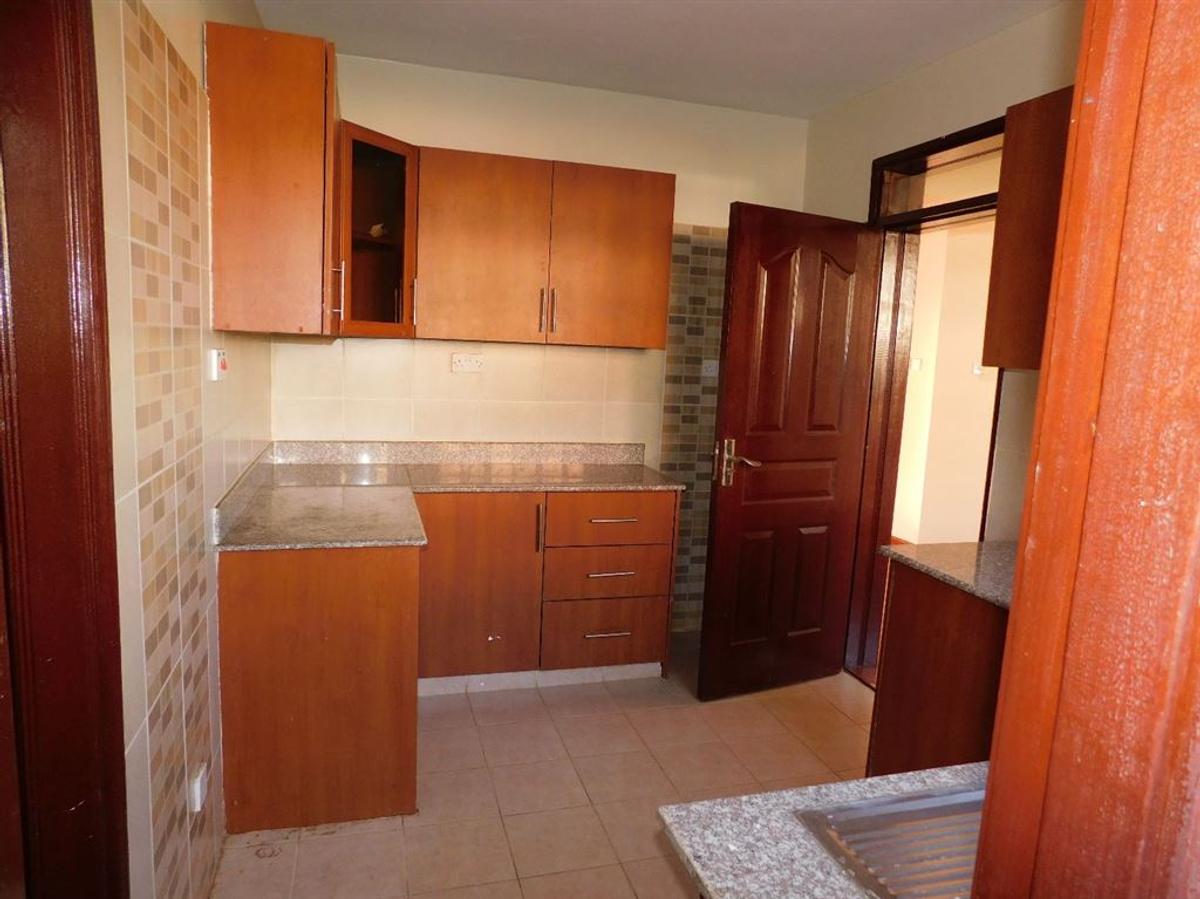 3 Bed Apartment with En Suite in Kiambu Road - 4