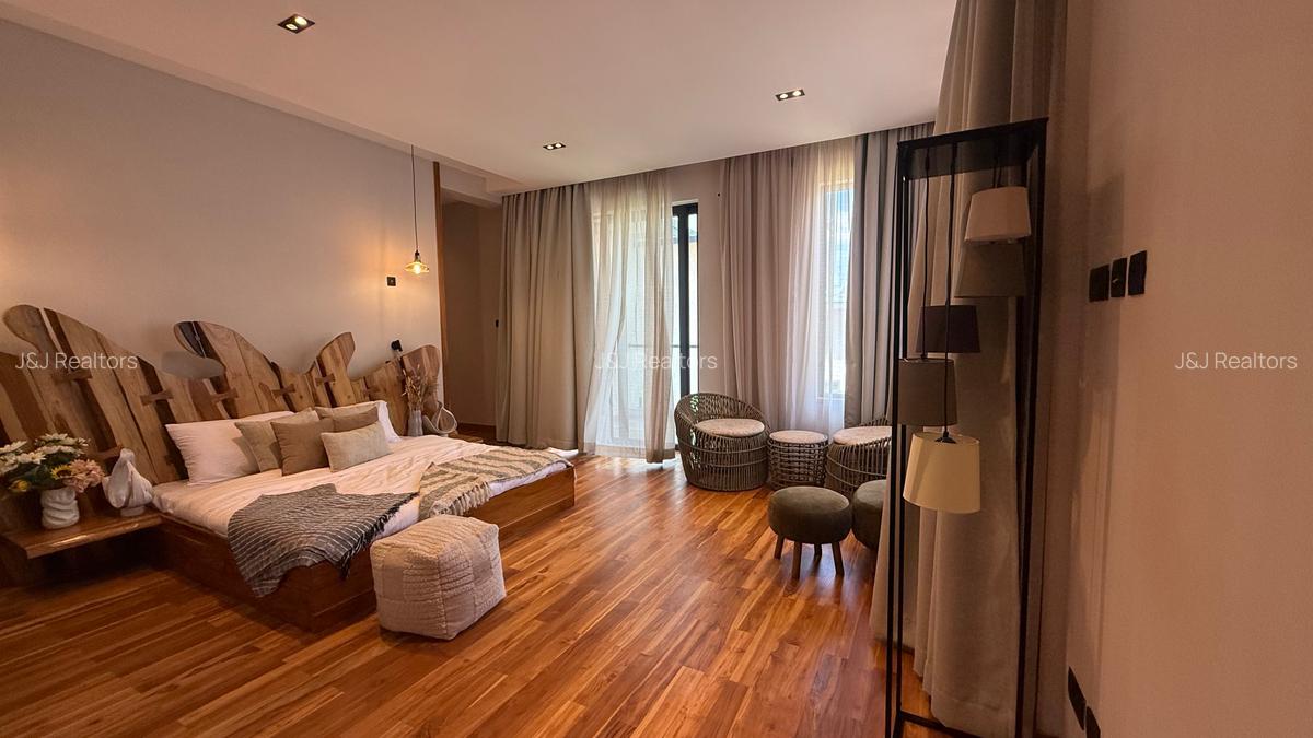 4 Bed Villa with En Suite in Loresho - 16