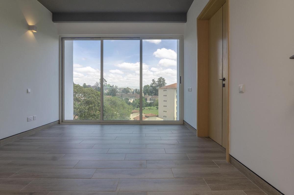 3 Bed Apartment with Swimming Pool in Kilimani - 8