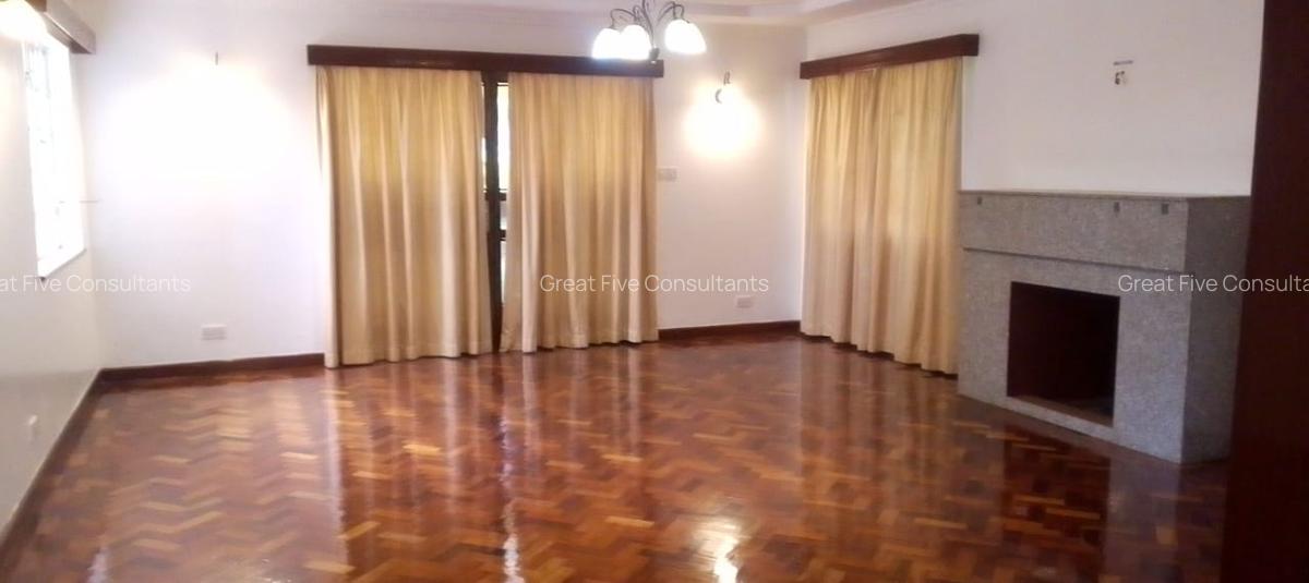 5 Bed Villa with En Suite in Runda - 5