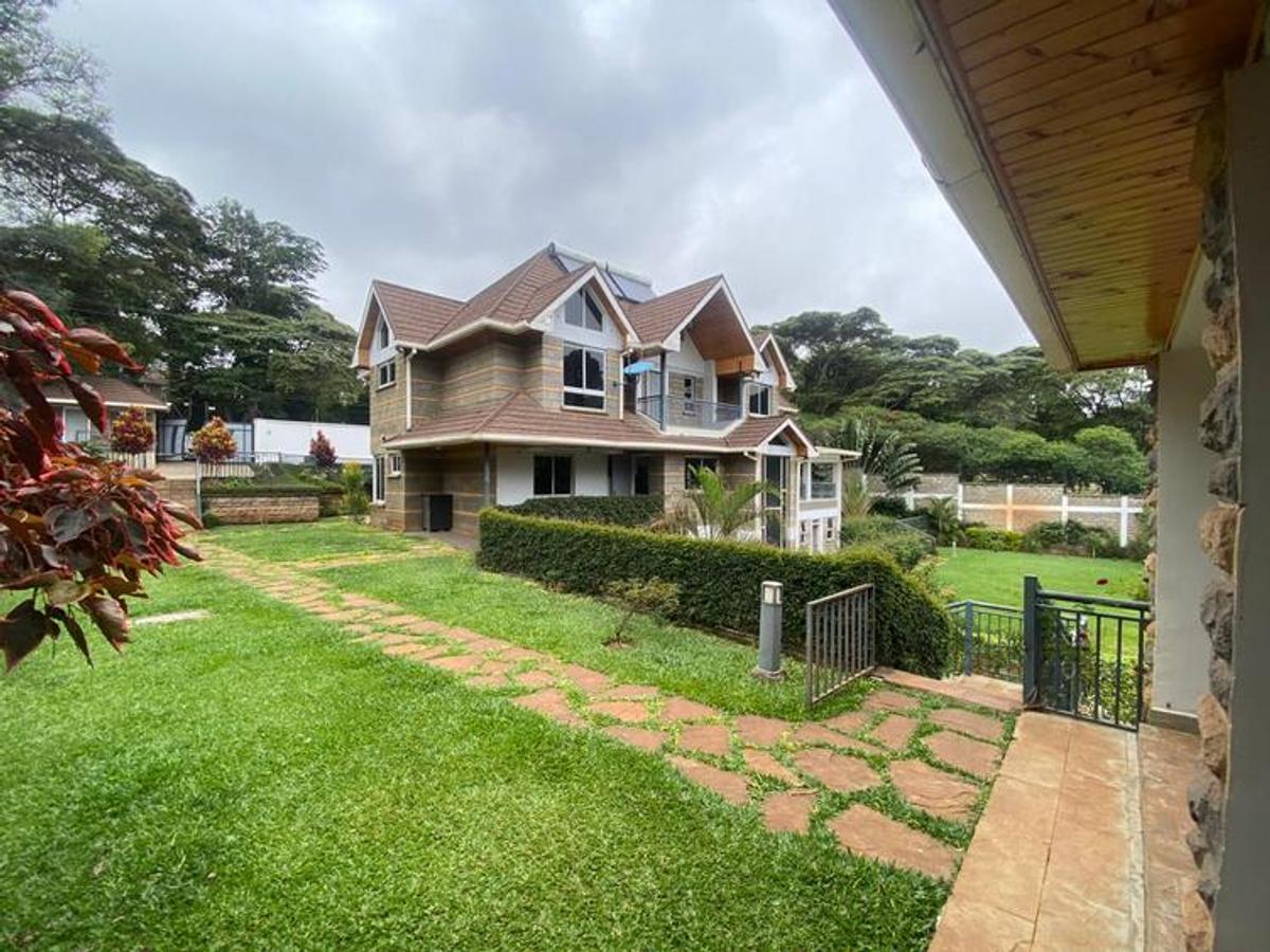 6 Bed House with En Suite at Nyari - 17