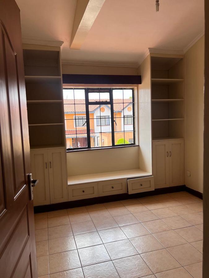 3 Bed Townhouse with Staff Quarters at Mombasa Rd - 12