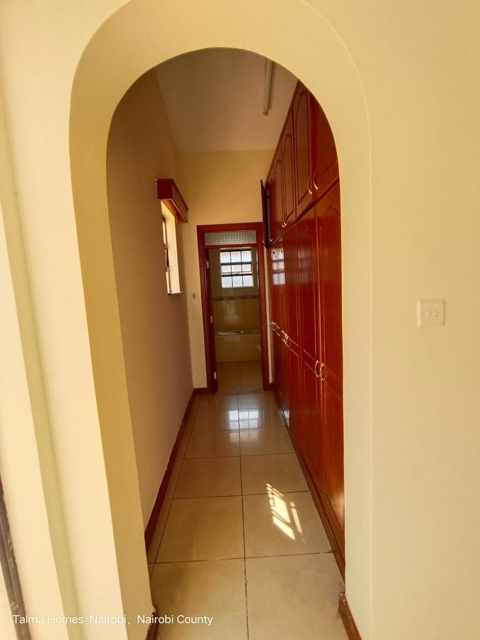 2 Bed Apartment with En Suite at Brookside Area - 4