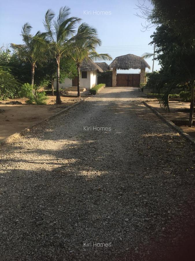 Commercial Land in Malindi - 11