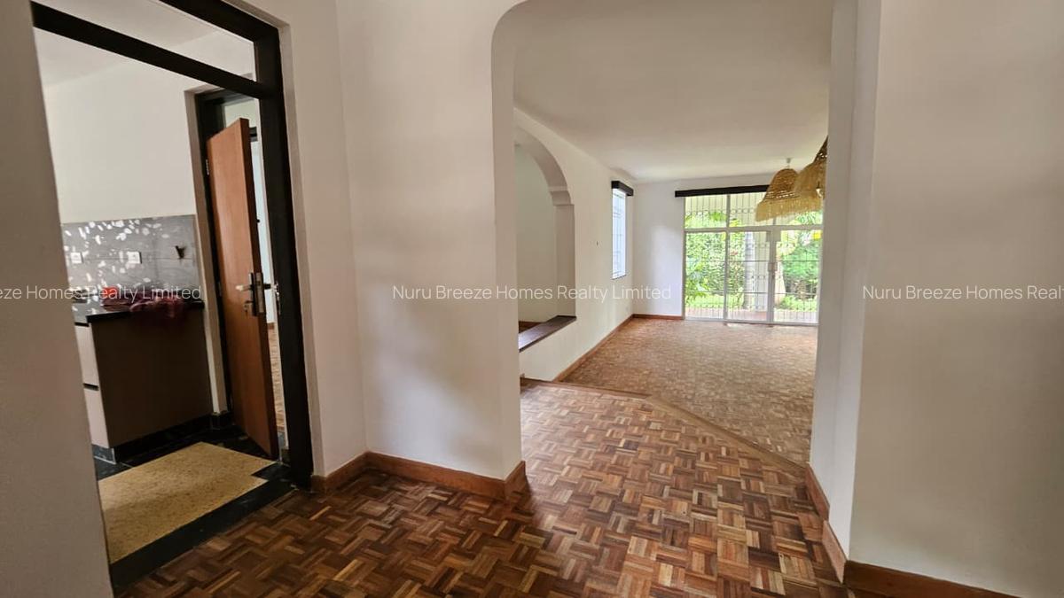 4 Bed House with En Suite in Runda - 4