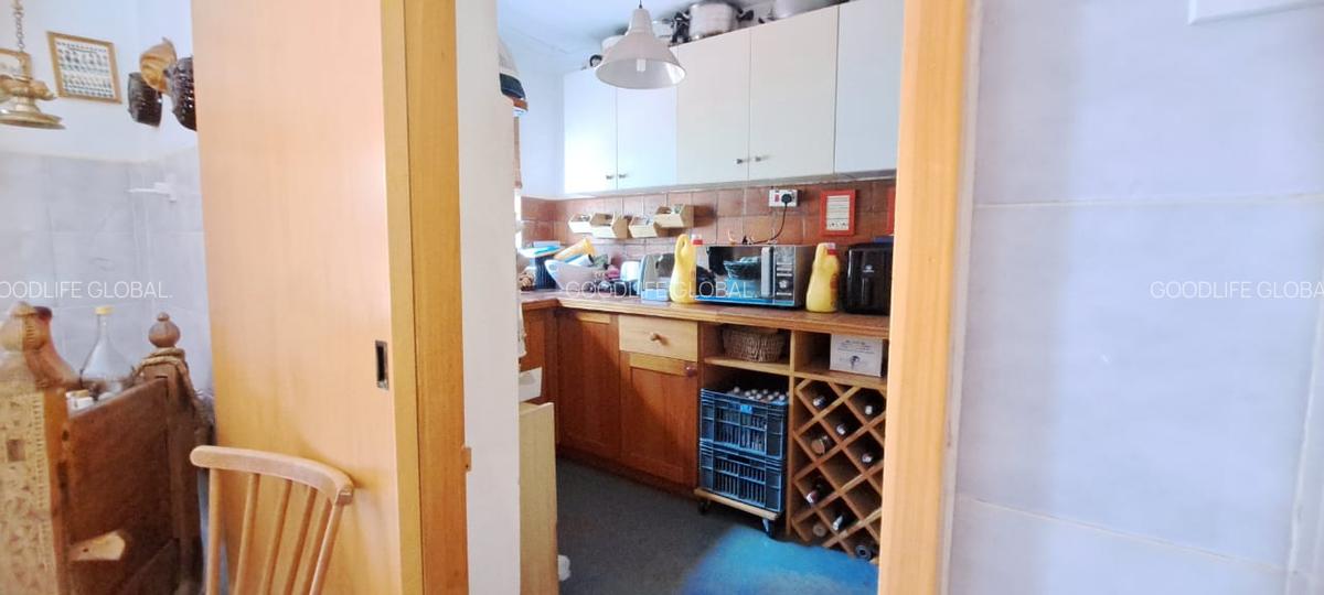 2 Bed House with En Suite at Rosslyn - 17