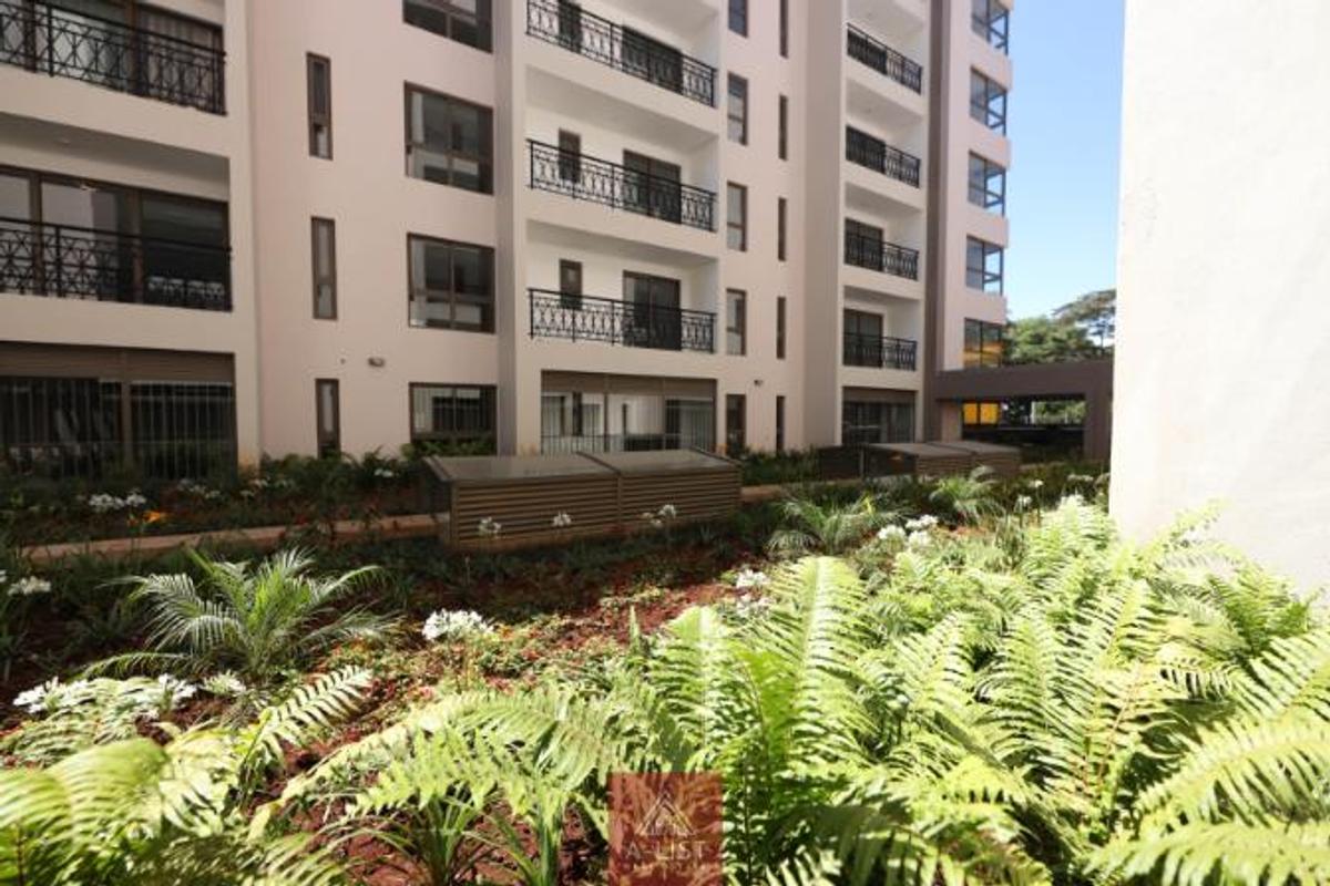 3 Bed Apartment with En Suite at Lavington - 1