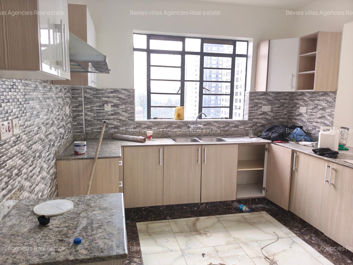 3 Bed Apartment with Borehole at Parklands - 10