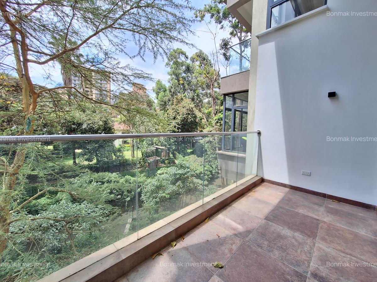 4 Bed Apartment with En Suite at Riverside Drive - 5