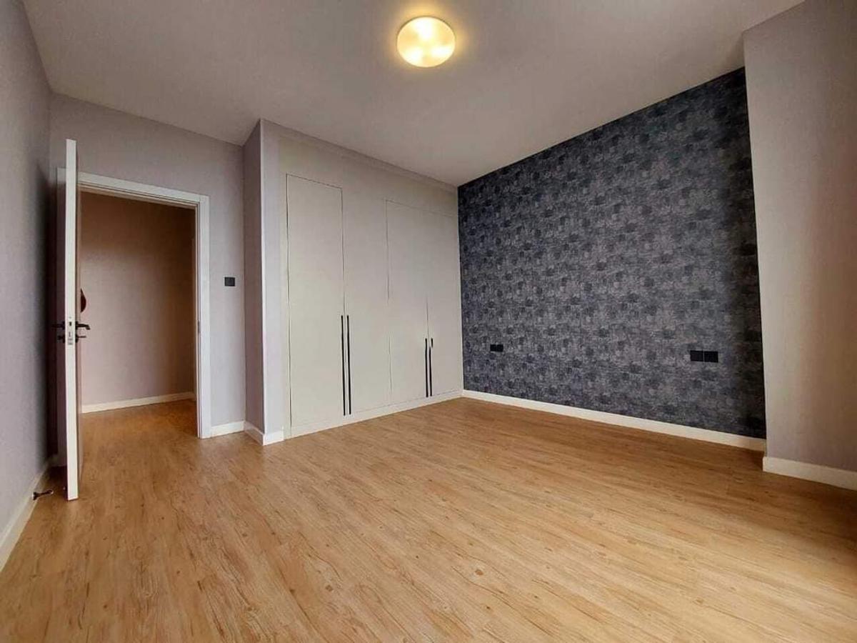 3 Bed Apartment with En Suite in Westlands Area - 5