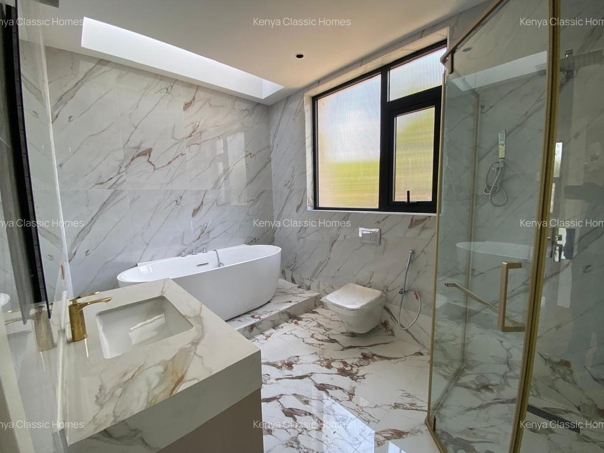 5 Bed Villa with En Suite at Lavington - 13