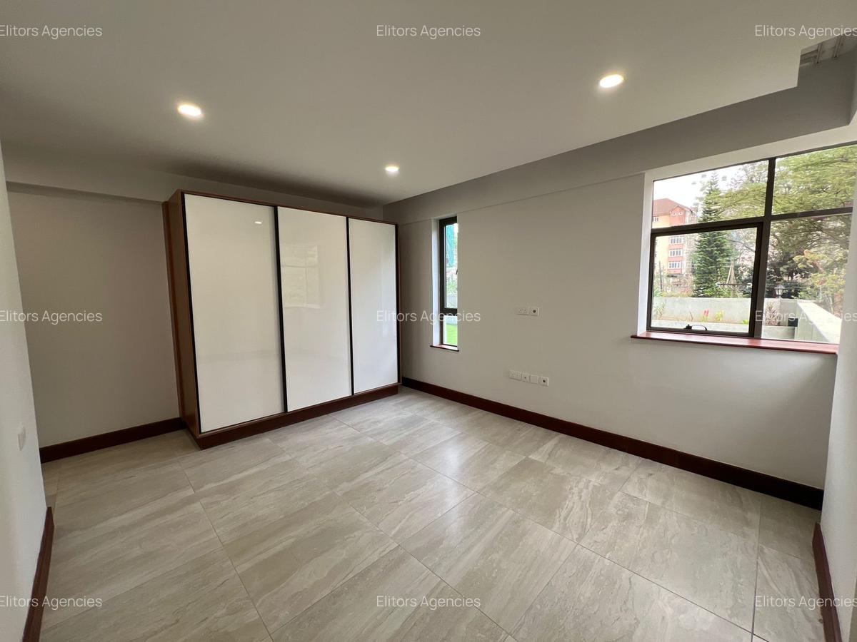 2 Bed Apartment with En Suite at Raphta Road - 12