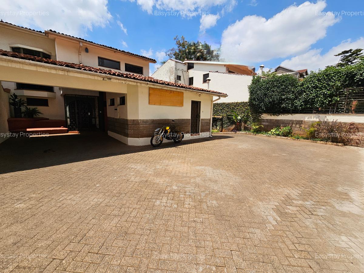5 Bed House with En Suite in Westlands Area - 5