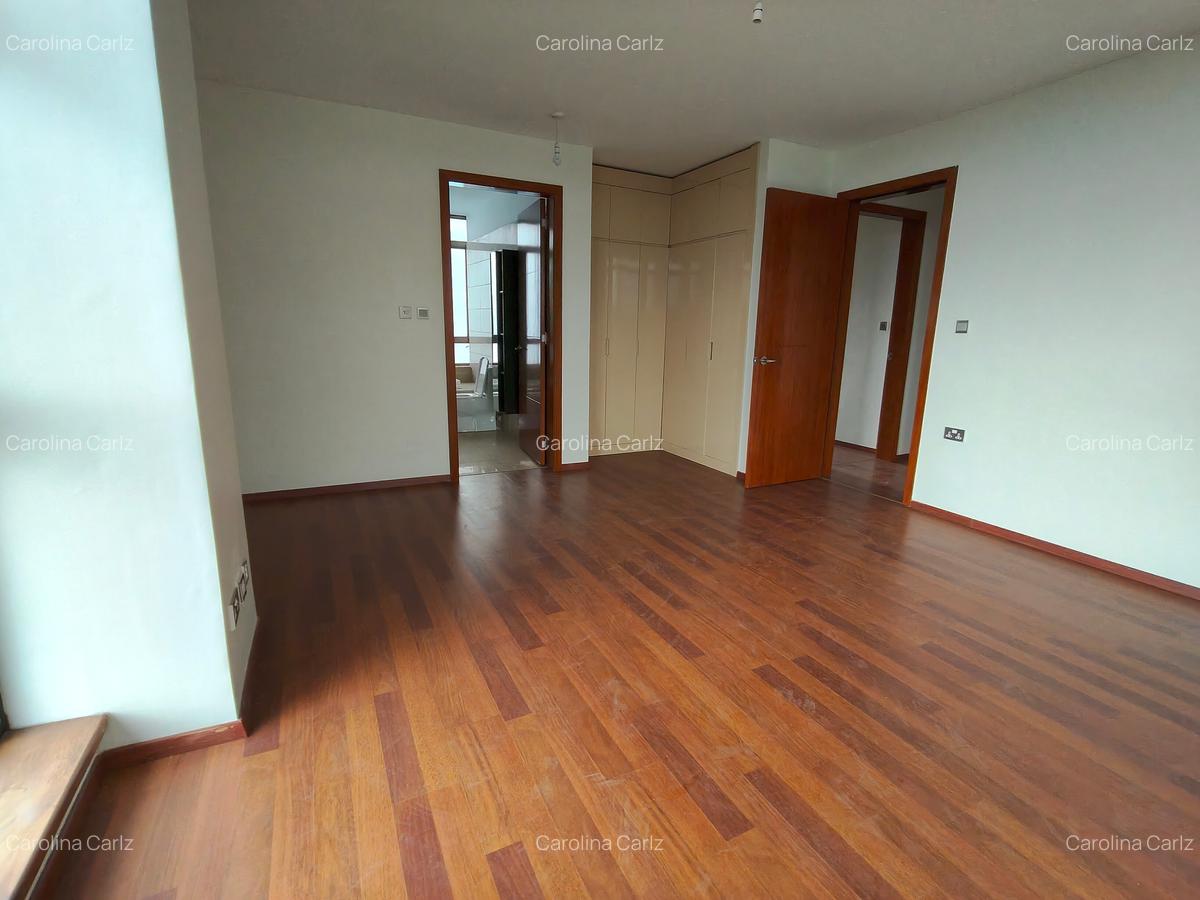 3 Bed Apartment with En Suite at 6Th Parklands Road - 15