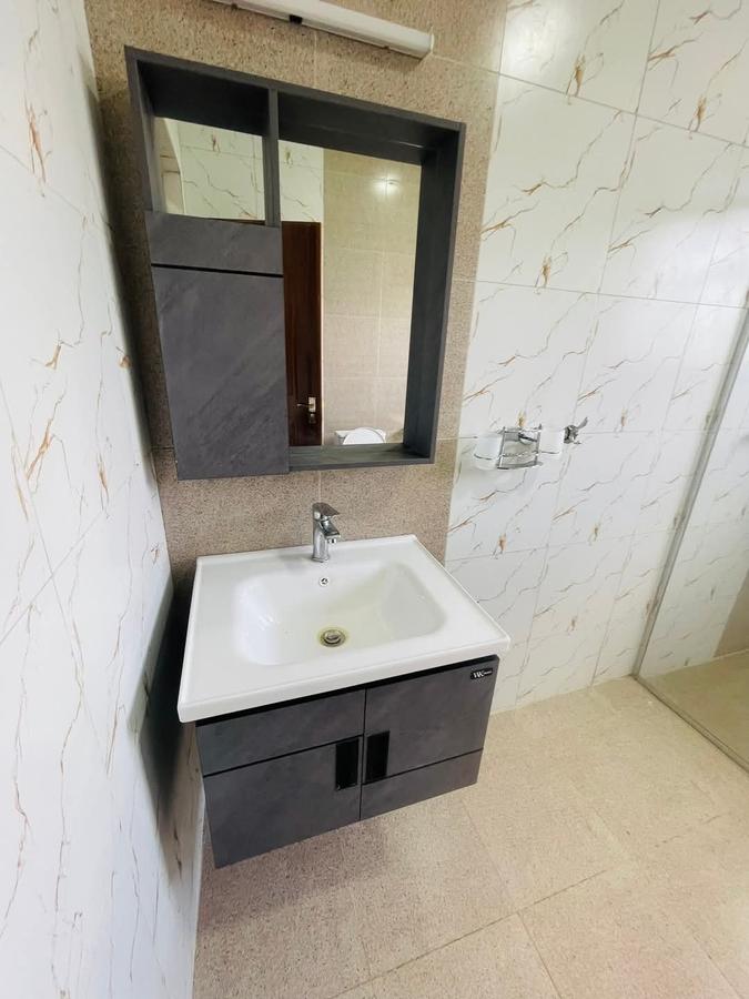 4 Bed House with En Suite at Lussingetti - 11