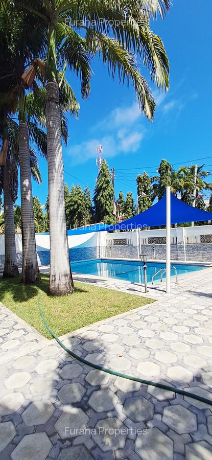 4 Bed Villa with En Suite at Nyali - 15