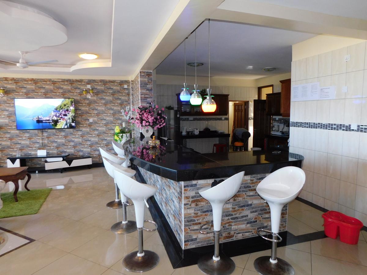 Serviced 3 Bed Apartment with En Suite in Nyali Area - 9