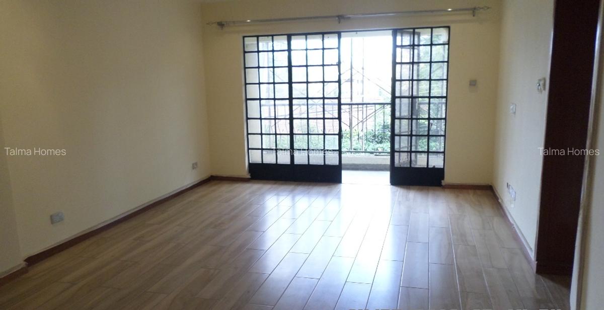 2 Bed Apartment with En Suite at Off Church Rd - 10