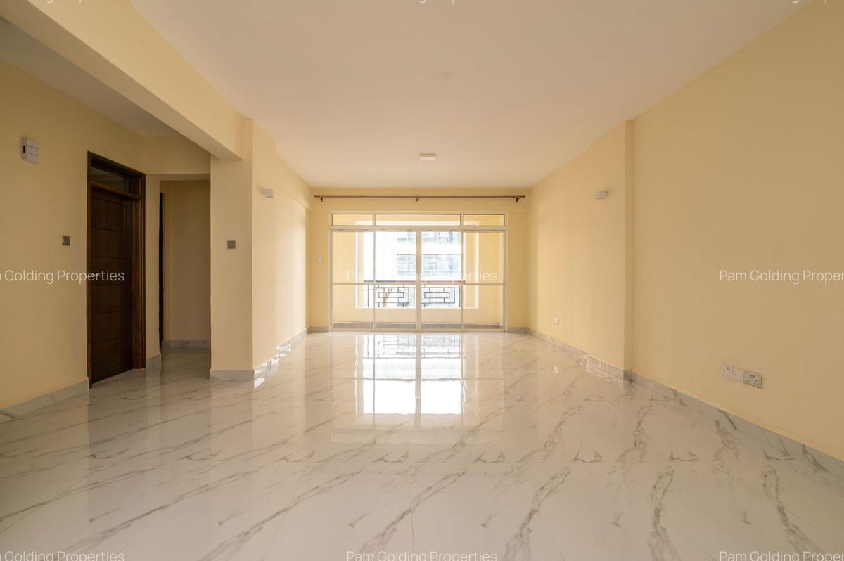 4 Bed Apartment with En Suite at 4Th Parklands - 1