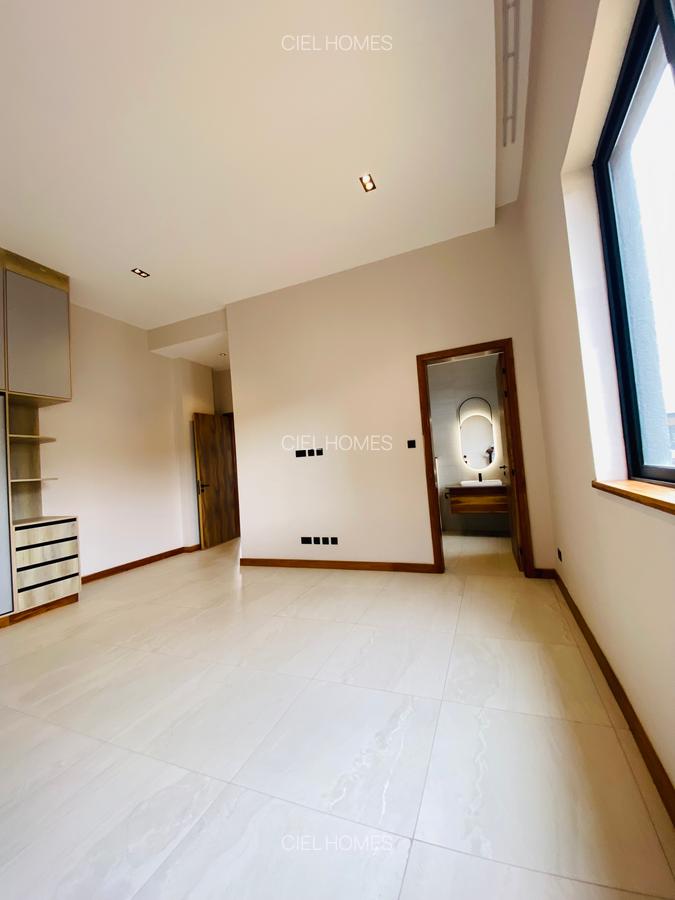 4 Bed House with En Suite in Loresho - 16