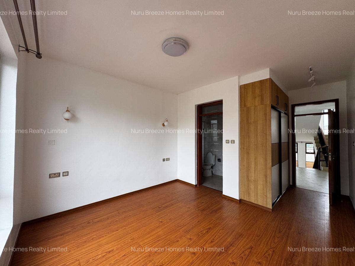 4 Bed Townhouse with En Suite in Kiambu Road - 20