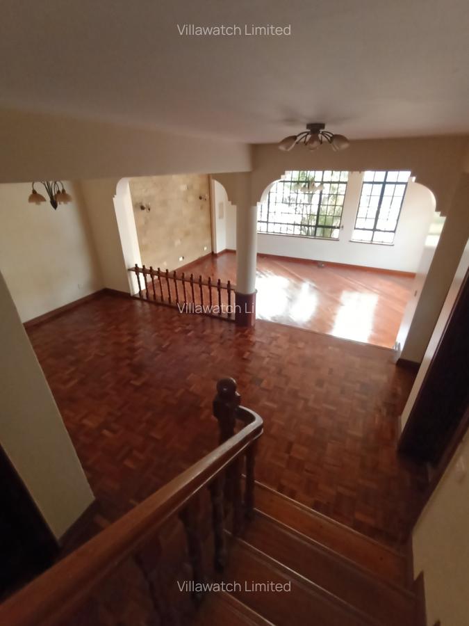 5 Bed Townhouse with En Suite in Lavington - 18