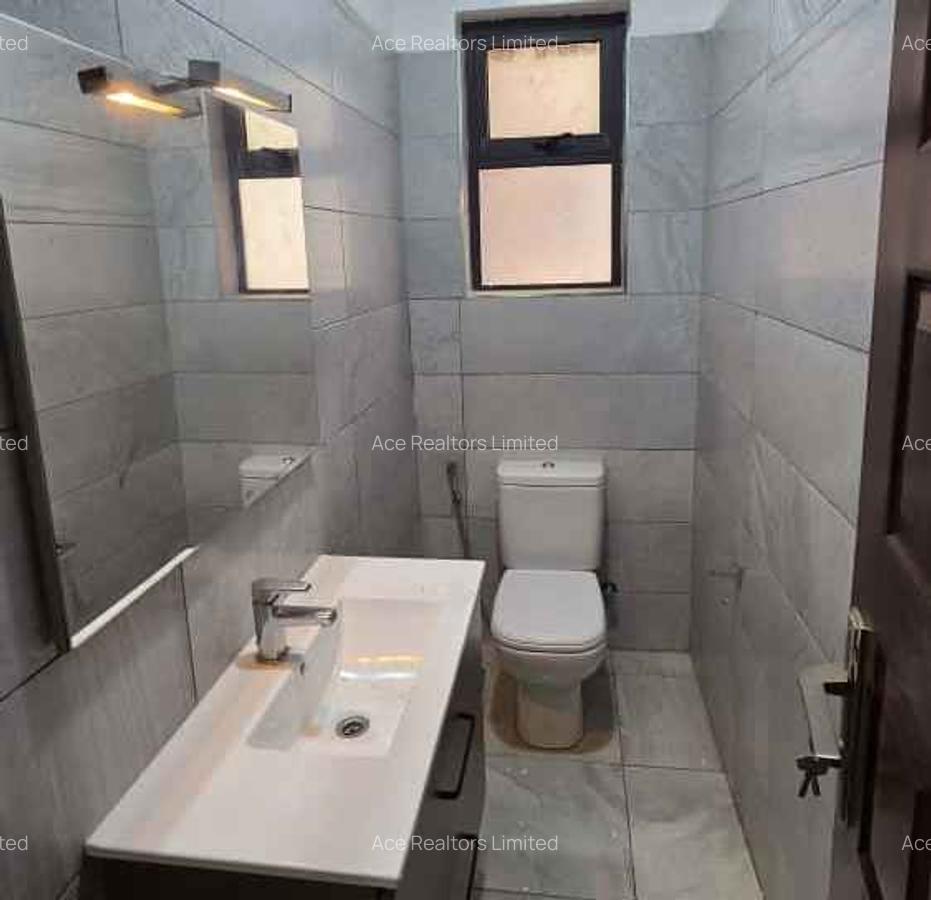 3 Bed Apartment with En Suite at City Park - 10