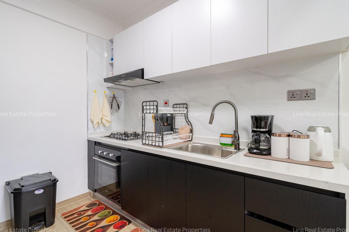 Serviced 1 Bed Apartment with En Suite in Westlands Area - 6