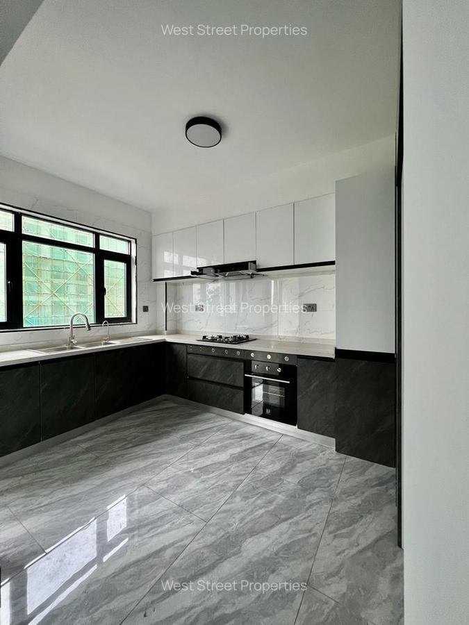 3 Bed Apartment with En Suite at Kileleshwa - 6