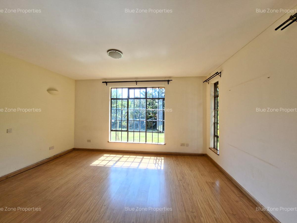 4 Bed Townhouse with En Suite at Off Runda Grove - 7