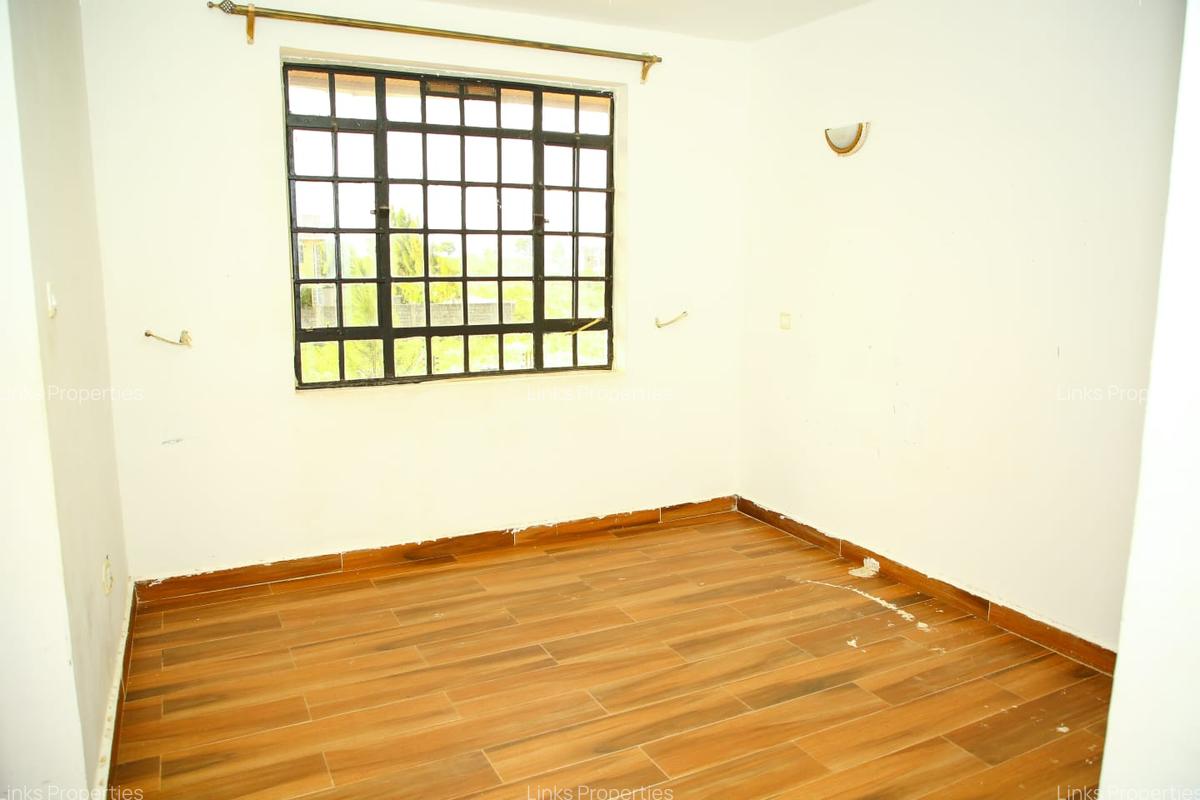 5 Bed Townhouse with Staff Quarters at Airport Road - 3