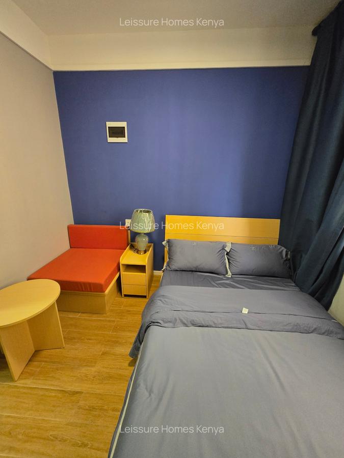 Studio Apartment with Swimming Pool at Wanyee Road - 18
