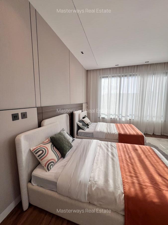5 Bed Villa with En Suite in Runda - 13