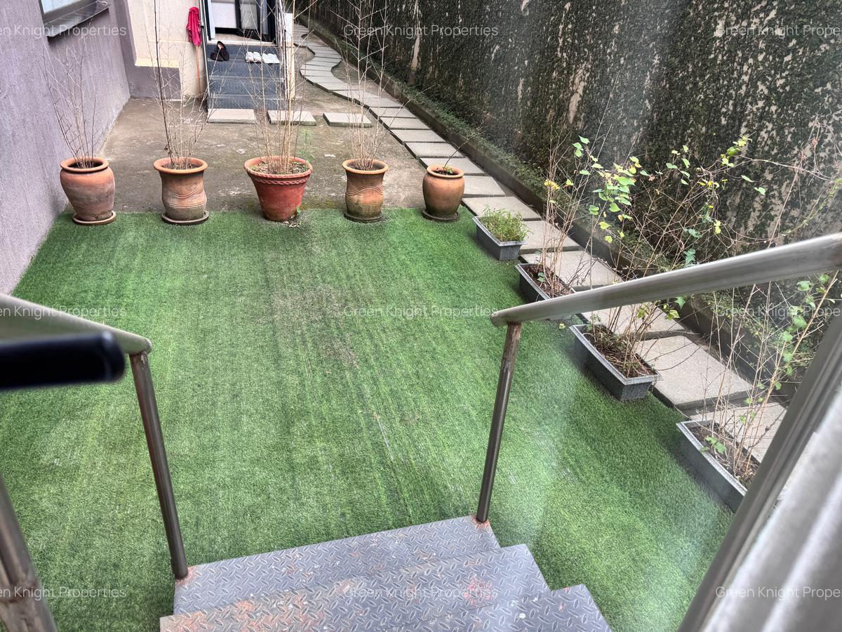 Serviced 2 Bed Apartment with En Suite in Lavington - 7