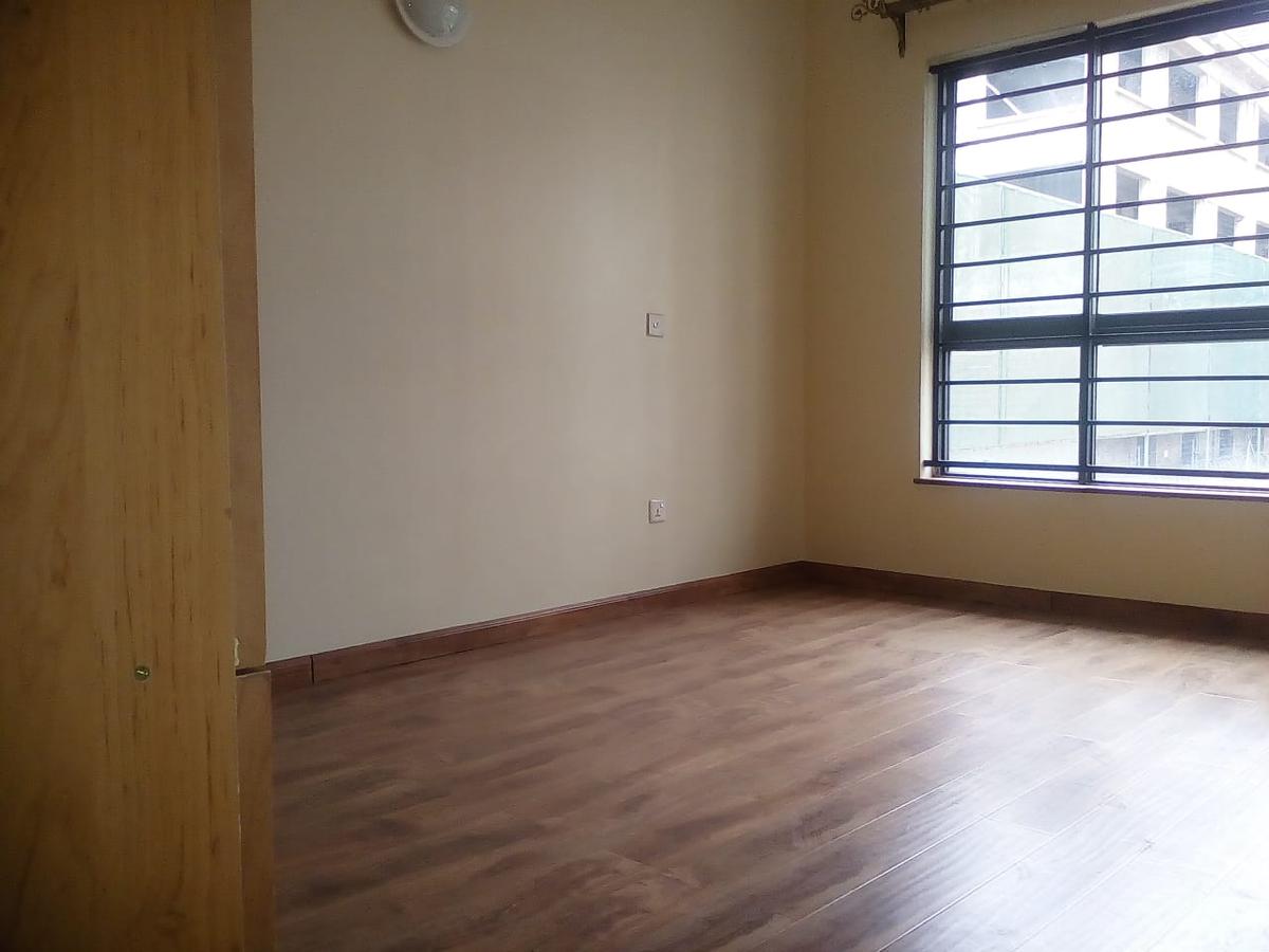 3 Bed Apartment with En Suite in Rhapta Road - 4